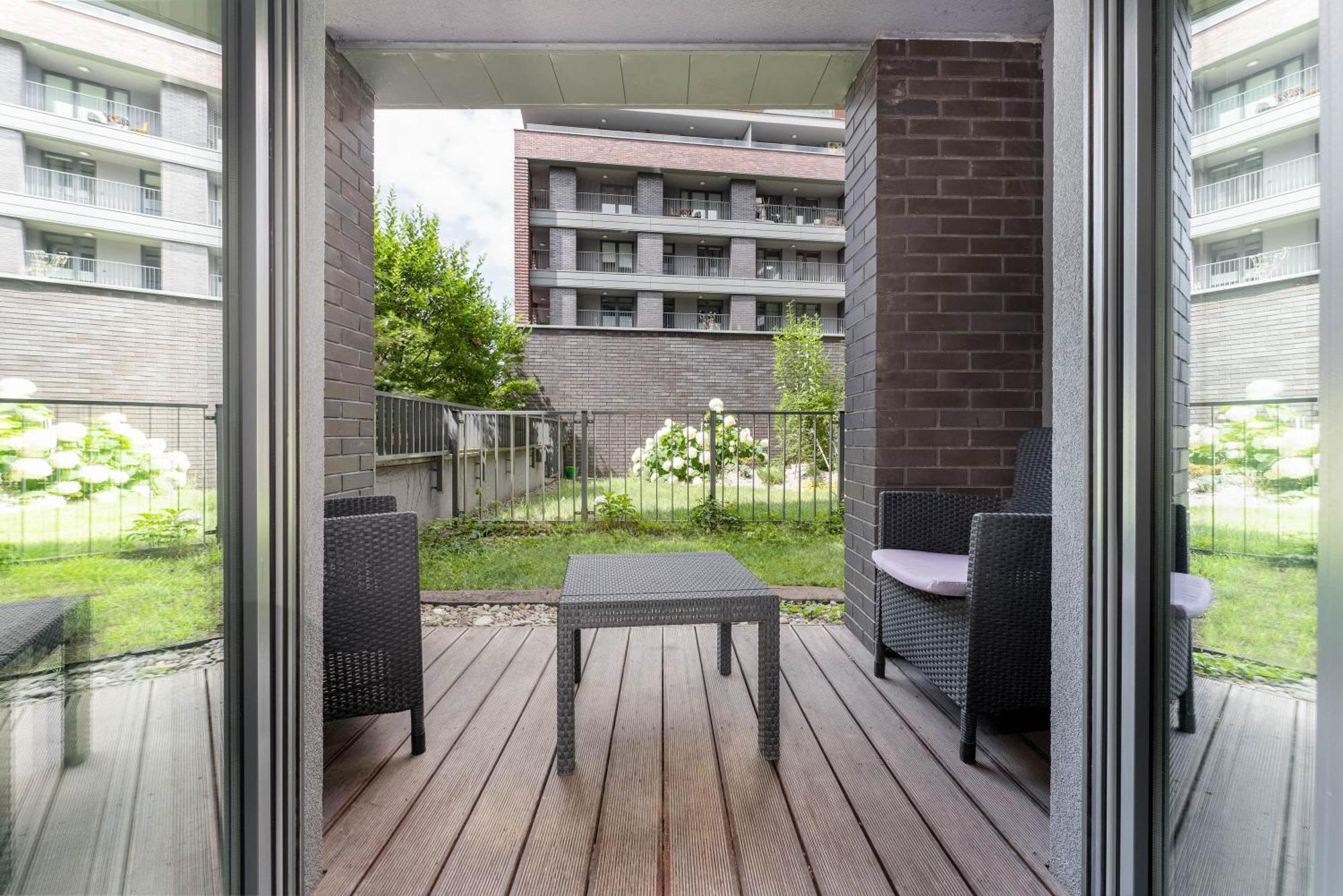 Nadwislanska 11 Apartment With Garden คราคูฟ ภายนอก รูปภาพ