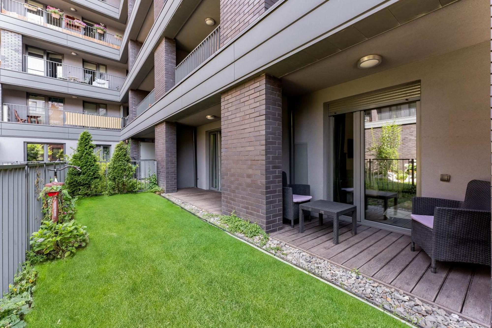 Nadwislanska 11 Apartment With Garden คราคูฟ ภายนอก รูปภาพ